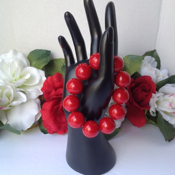 Bracelet Red Bead Costume Jewelry Elastic Band OS - Picture 4 of 6